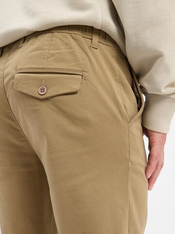 Nils Sundström Regular Chino Pants 'Matt' in Beige