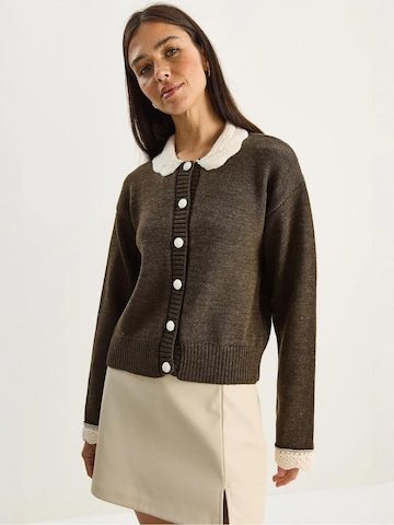 Bianco Lucci - Casaco de malha em castanho