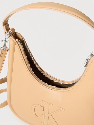 Calvin Klein Shoulder bag in Brown