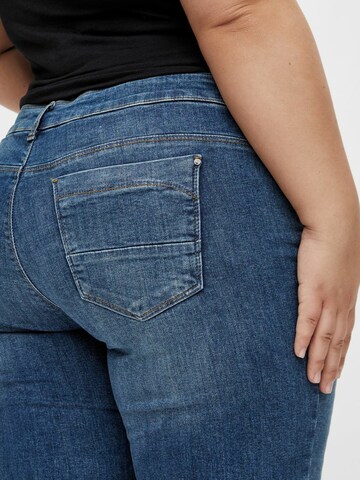 Slimfit Jeans 'Savanna' de la Mamalicious Curve pe albastru