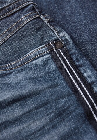 STREET ONE Loosefit Jeans in Blau