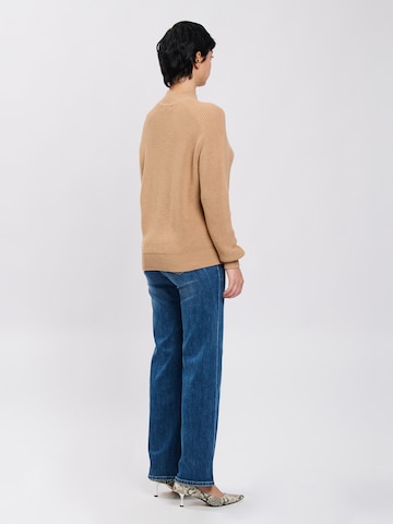 Pullover di Influencer in marrone