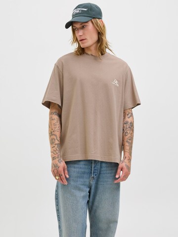 Maglietta di JACK & JONES in marrone: frontale