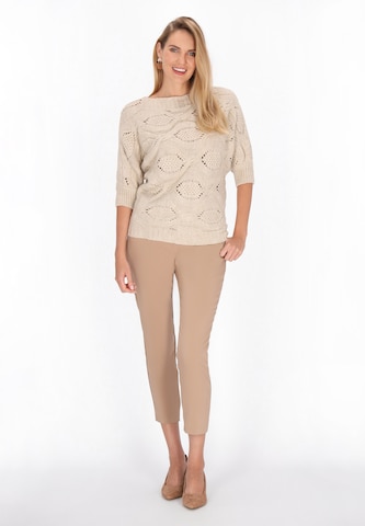 Usha Trui in Beige