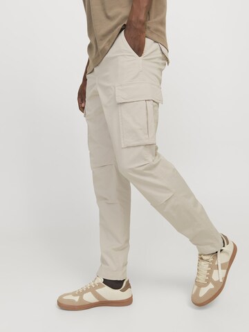 JACK & JONES Tapered Cargobroek 'JPSTAce JJTucker' in Grijs