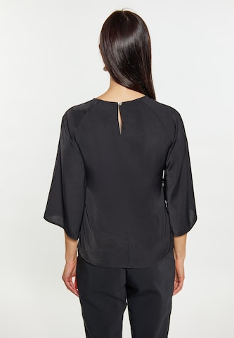 usha BLACK LABEL Bluse i svart