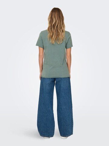 ONLY T-Shirt 'ONLLucy' in Grün
