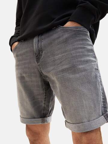 regular Jeans 'Josh' di TOM TAILOR in grigio