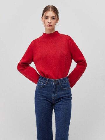Mavi Sweater in Red: front