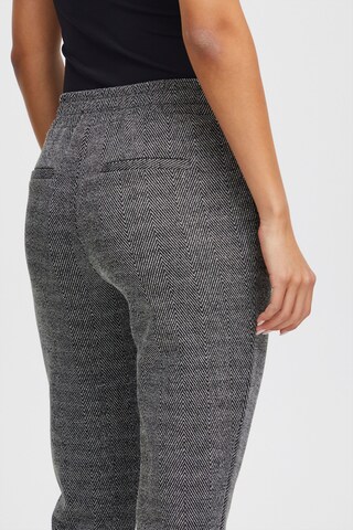ICHI - Slimfit Calças 'Kate' em cinzento