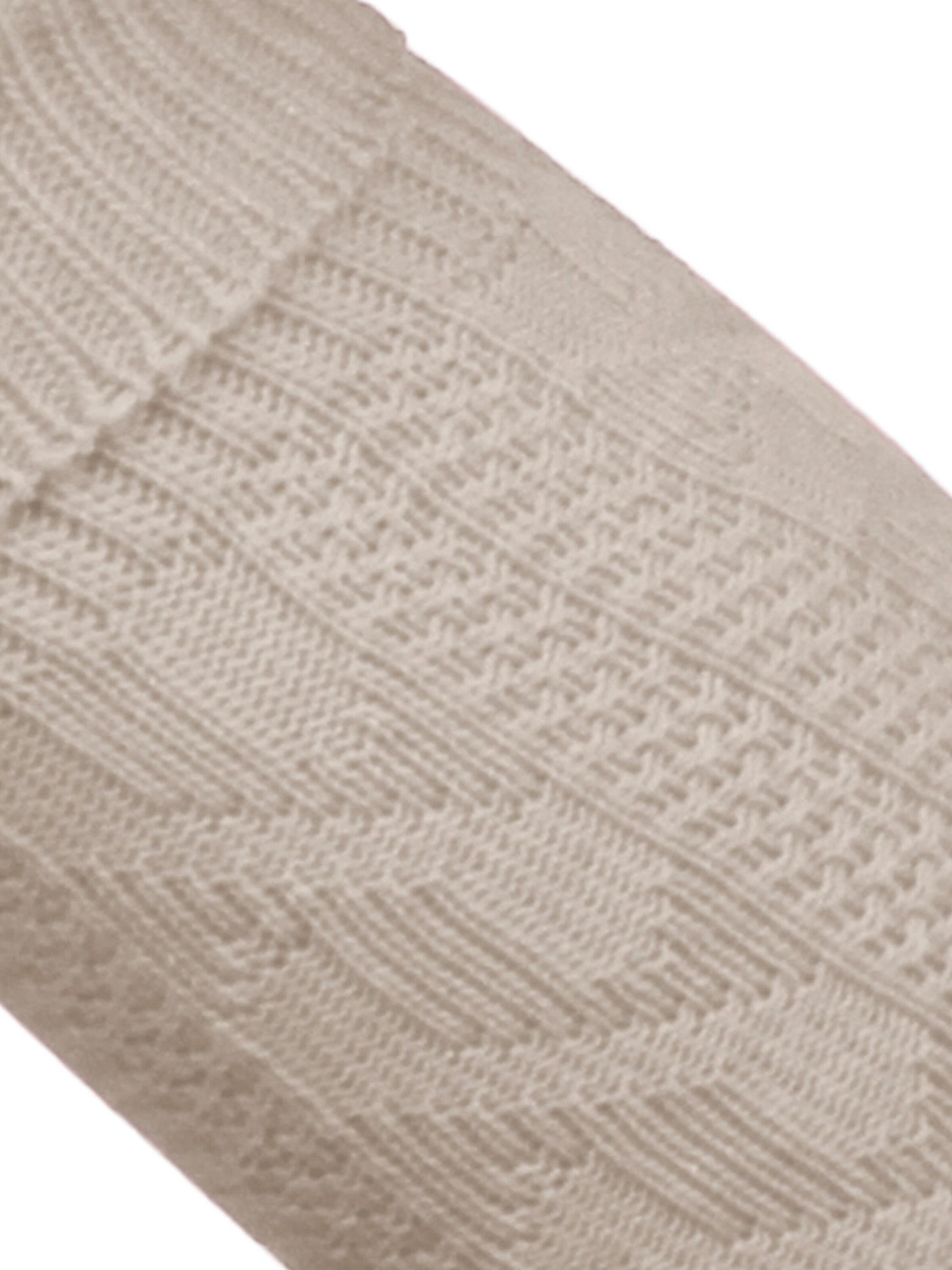 normani Traditional socks in Beige