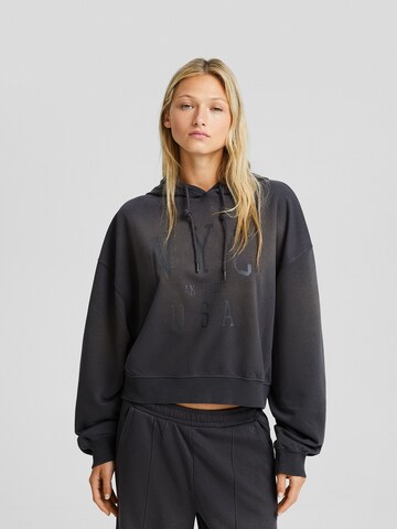 Bershka Sweatshirt in Grijs: voorkant