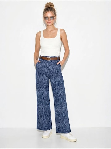 Pantalon 'Hose' Bianco Lucci en bleu : devant
