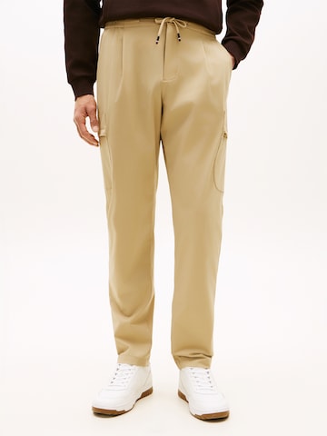 Regular Pantalon TOMMY HILFIGER en beige : devant