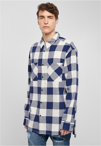 Coupe regular Chemise Urban Classics en bleu : devant