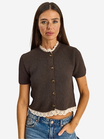 Cardigan Bianco Lucci en marron : devant
