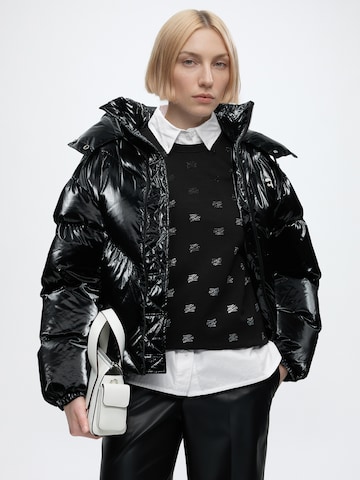 Karl Lagerfeld Téli dzseki 'Ikon' - fekete