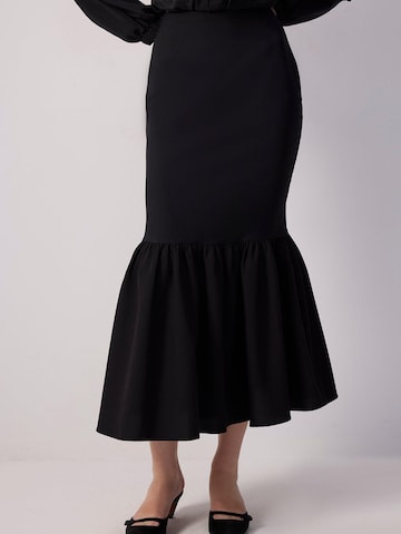 Touche Prive Skirt in Black