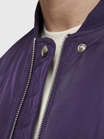 THE ODDS Winterjas 'Bomber Jacket/ LMTD edition' in Lila