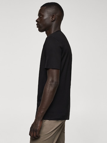 MANGO MAN Koszulka 'BELLOW' w kolorze czarny