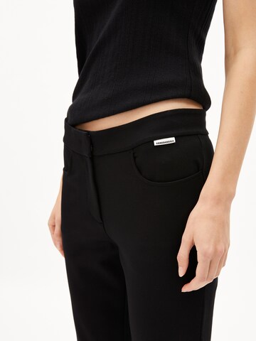 ARMEDANGELS Slimfit Broek 'Moonbaa' in Zwart