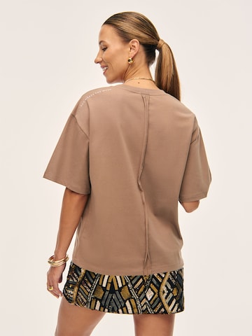 Kamila Šikl Shirt in Beige
