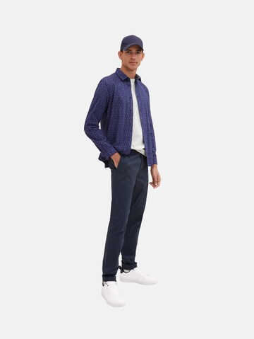 Coupe slim Pantalon chino TOM TAILOR en bleu