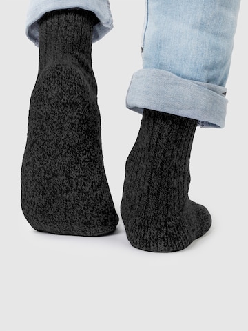 Occulto Socken 'Finn' in Grau: Vorderseite