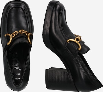MJUS - Sapato Slip-on 'MICAELA' em preto