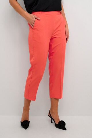 Loosefit Pantaloni 'Sakura' di Kaffe in rosso