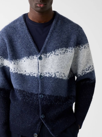 GUESS Strickjacke in Blau