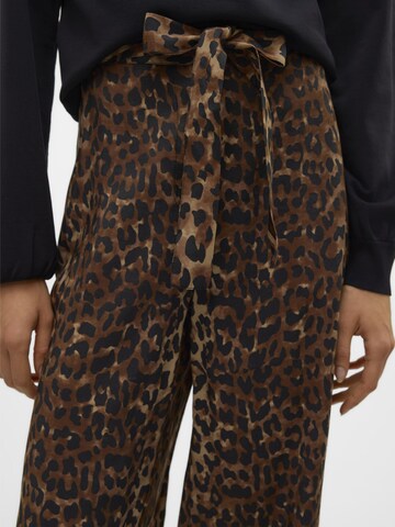 Loosefit Pantalon 'WILD' VERO MODA en marron