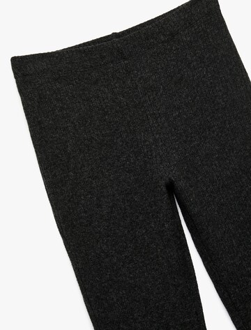 Koton Flared Hose in Grau