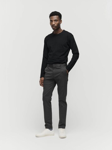 SANVT Chinohose 'The Heavyweight Chino'‌‌‌‌‌‌‌‌ in Grau: Vorderseite