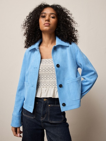 Next Jacke in Blau: Vorderseite