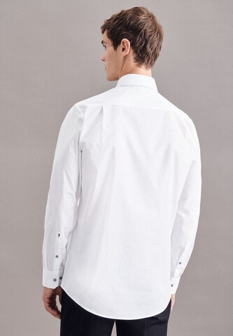 Coupe regular Chemise business SEIDENSTICKER en blanc