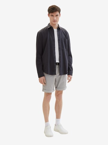 TOM TAILOR DENIM Regular Shorts in Grau