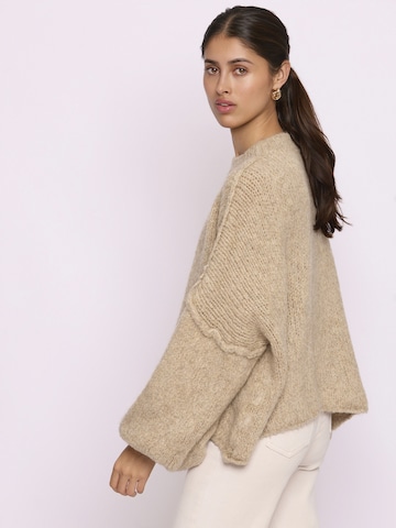 Lilavie Strickpullover ' L' in Beige