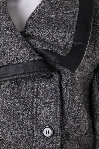 Vestino Jacket & Coat in L in Grey