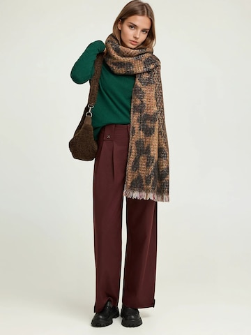 Funky Buddha Normální Kalhoty se sklady v pase – červená