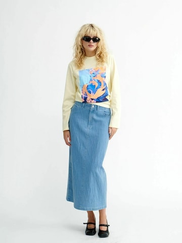 Jupe ' AlfieRS ' Résumé en bleu