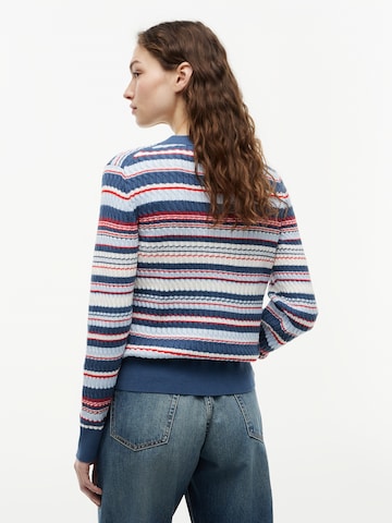 Geacă tricotată de la TOMMY HILFIGER pe albastru