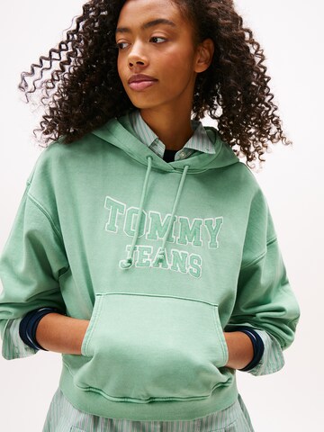 Tommy Jeans Sweatshirt 'VARSITY' in Grün