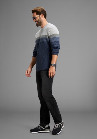 Man's World Pullover in Blau