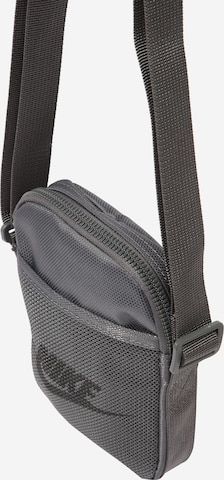 Nike Sportswear Crossbody bag 'Heritage' in Grey