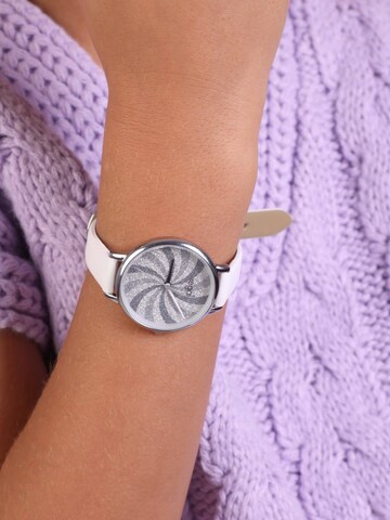 Montre à affichage analogique 'Verspielt' Lucardi en argent