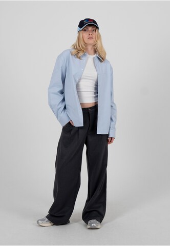 Prohibited - Ajuste confortable Camisa en azul