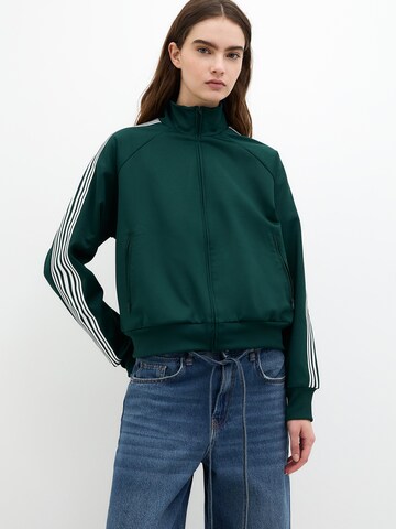 Pull&Bear Sweat jacket in Green: front