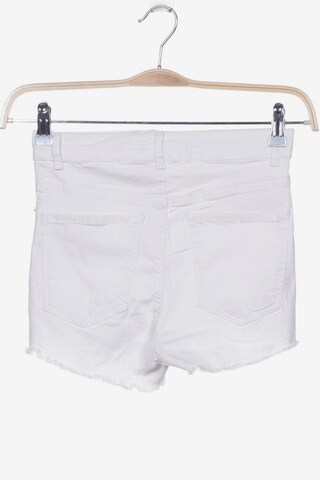 Bershka Shorts in S in White