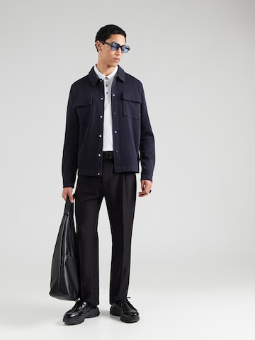 bugatti Välikausitakki 'Wirk' värissä sininen